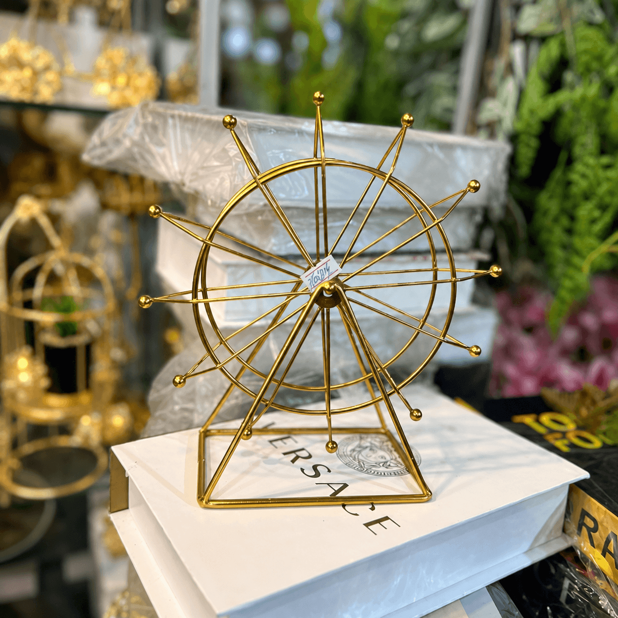 Gold Metal Ferris Wheel Decorative Showpiece